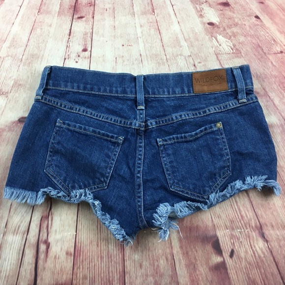 💸Wildfox Lara MidRise denim shorts size 25 - Picture 2 of 7